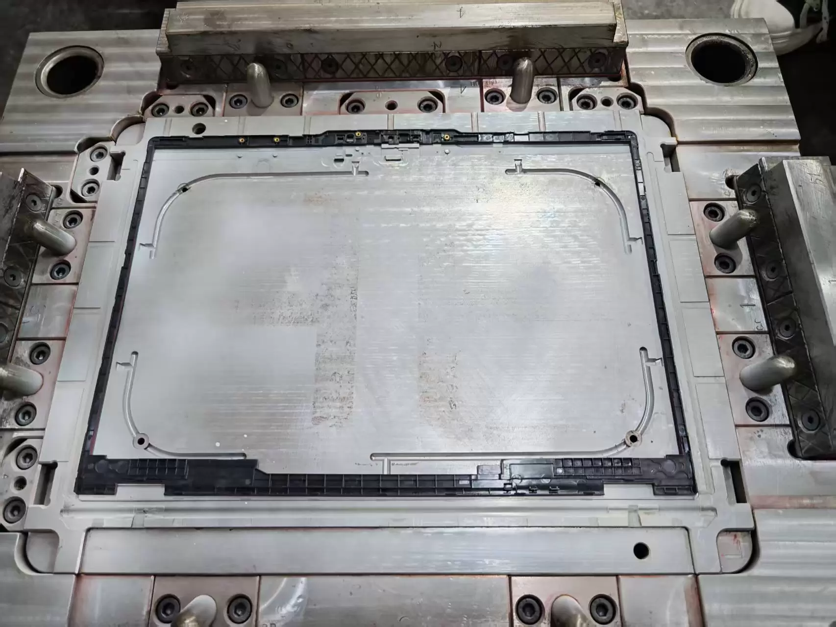 Large Precision Injection Molding